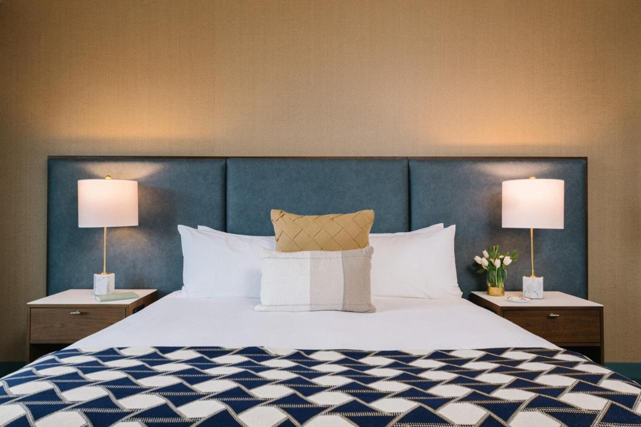 The Bradley Hotell Fort Wayne Exteriör bild