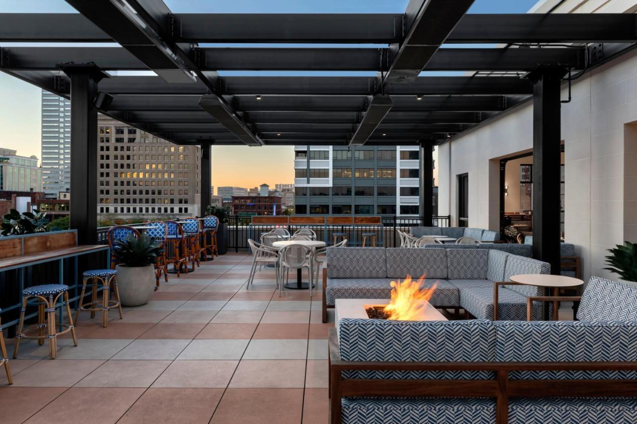 The Bradley Hotell Fort Wayne Exteriör bild