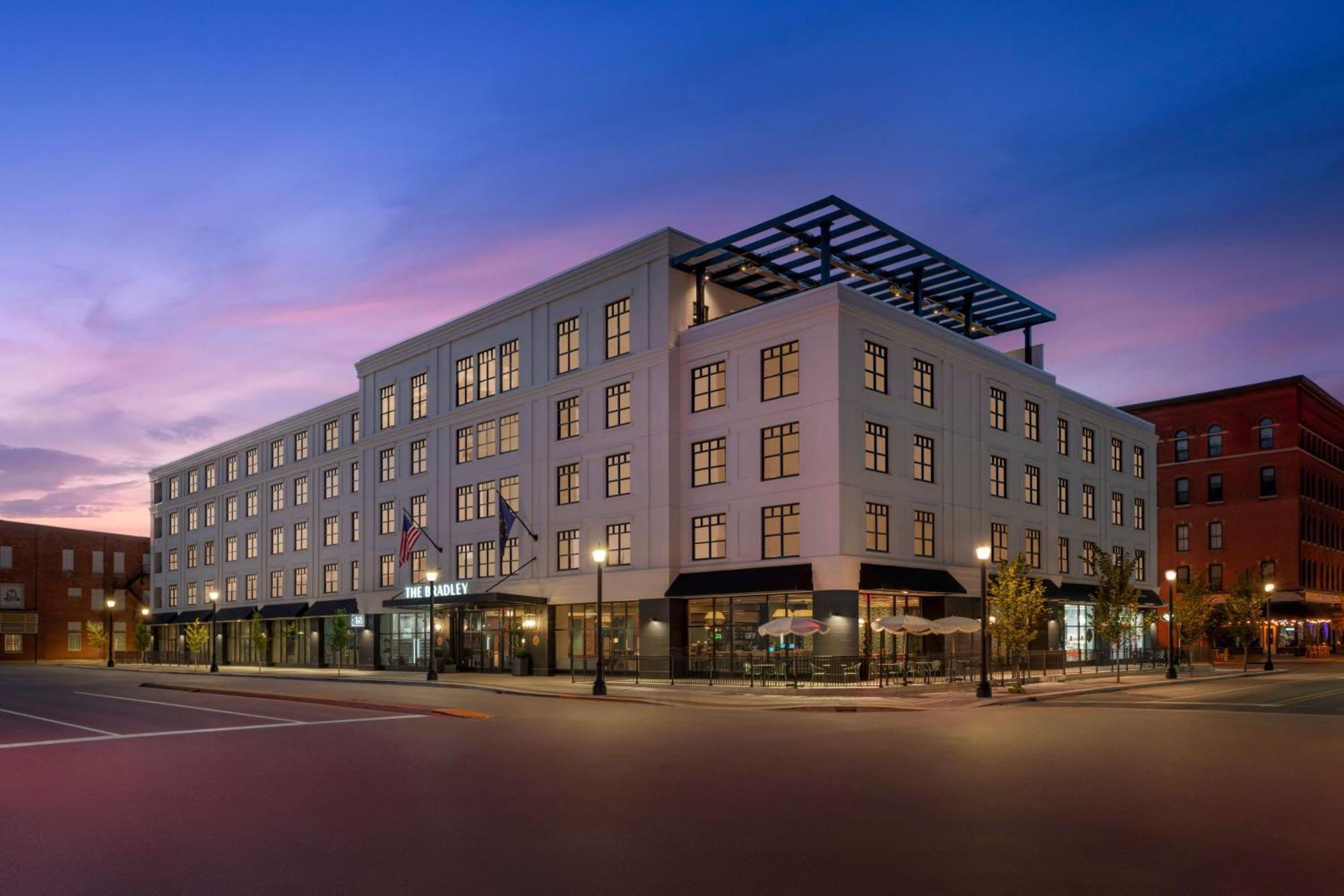 The Bradley Hotell Fort Wayne Exteriör bild